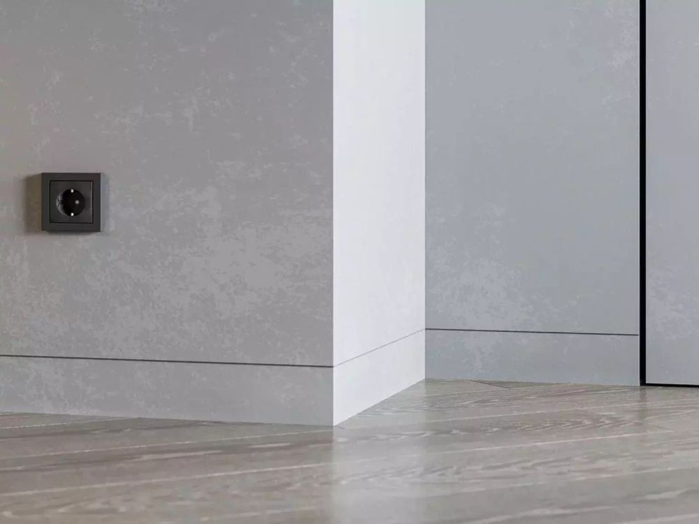 Скрытый плинтус усиленный Strong черный матовый, 3000x13,1x80 мм