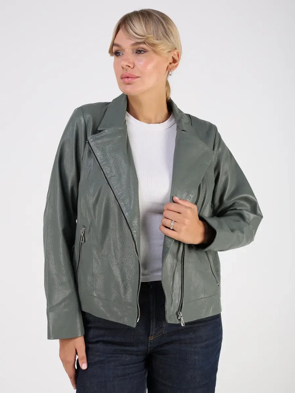 Кожаная куртка демисезонная косуха оверсайз