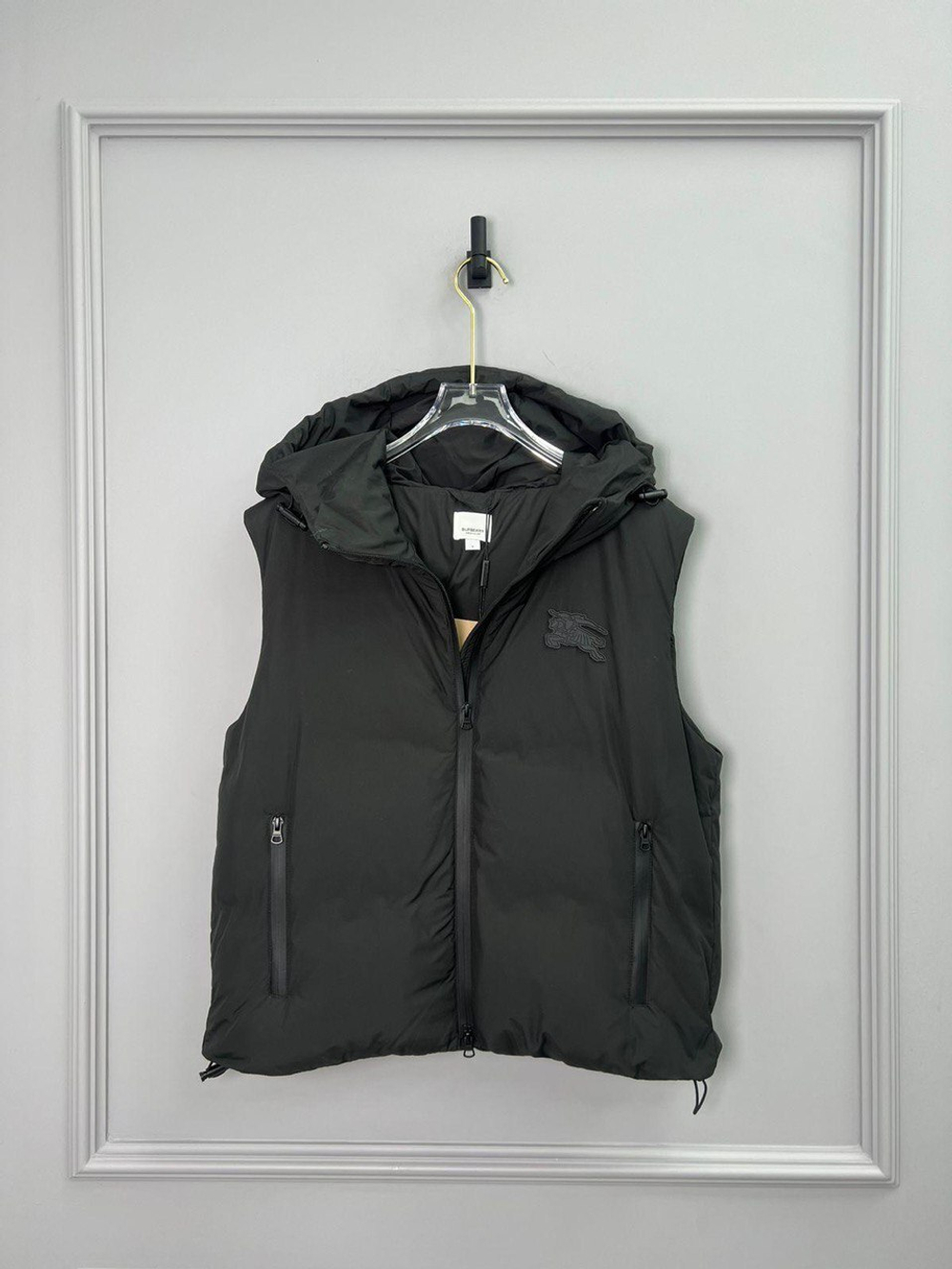Жилет Burberry