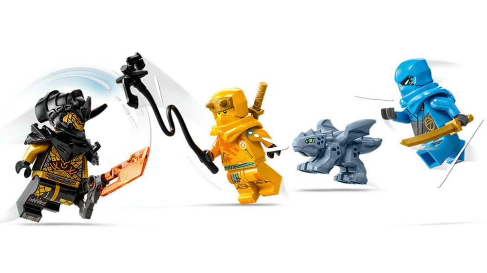 Конструктор LEGO Ninjago 71798 Битва детеныша дракона Нии и Арин