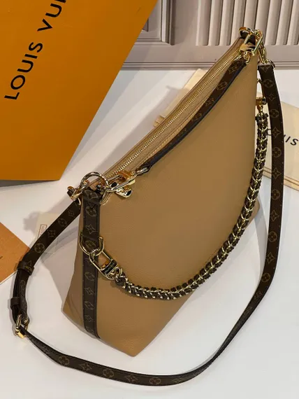 Сумка Louis Vuitton Multipass