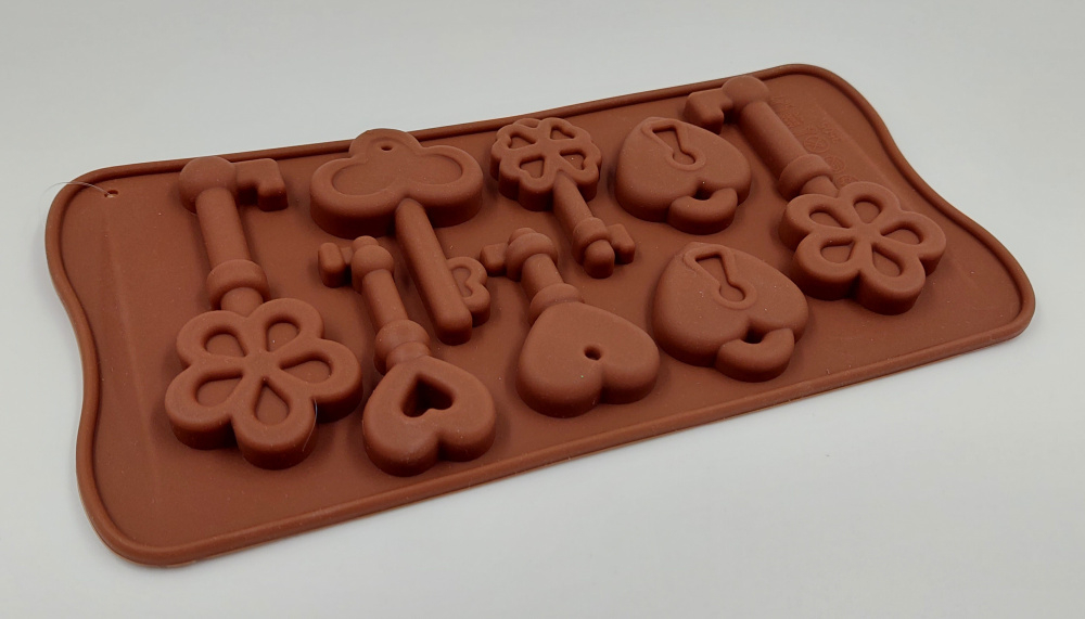 Форма силиконовая для шоколада "Ключики и замки 8в1"