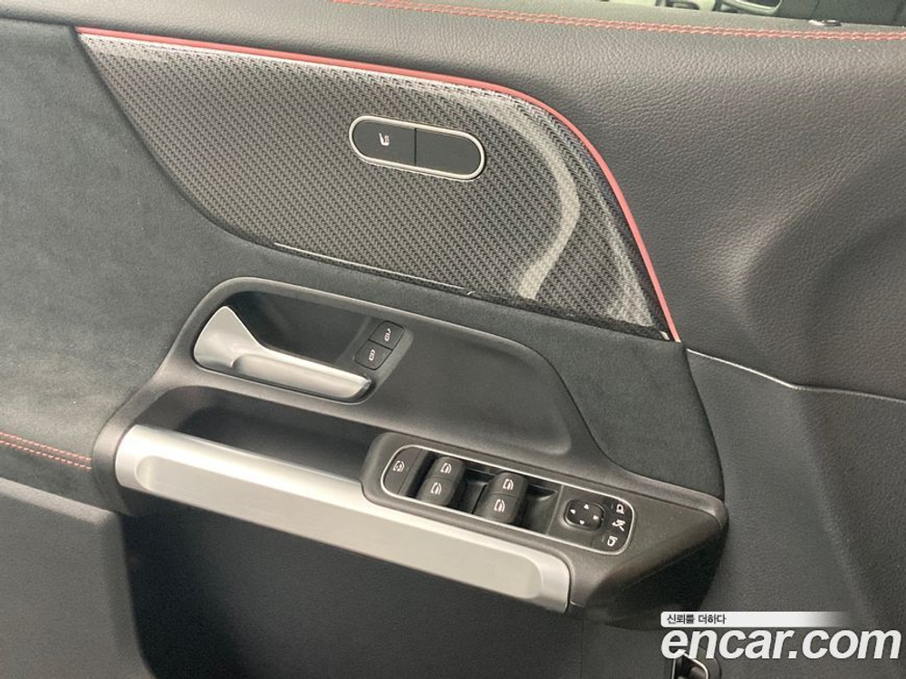 Mercedes-Benz GLB-Class X247 GLB250 4MATIC (07.2022)