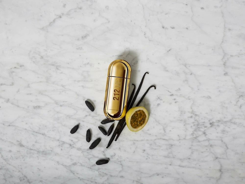 CAROLINA HERRERA парфюмерная вода 212 VIP Women, 80 мл, 100 г