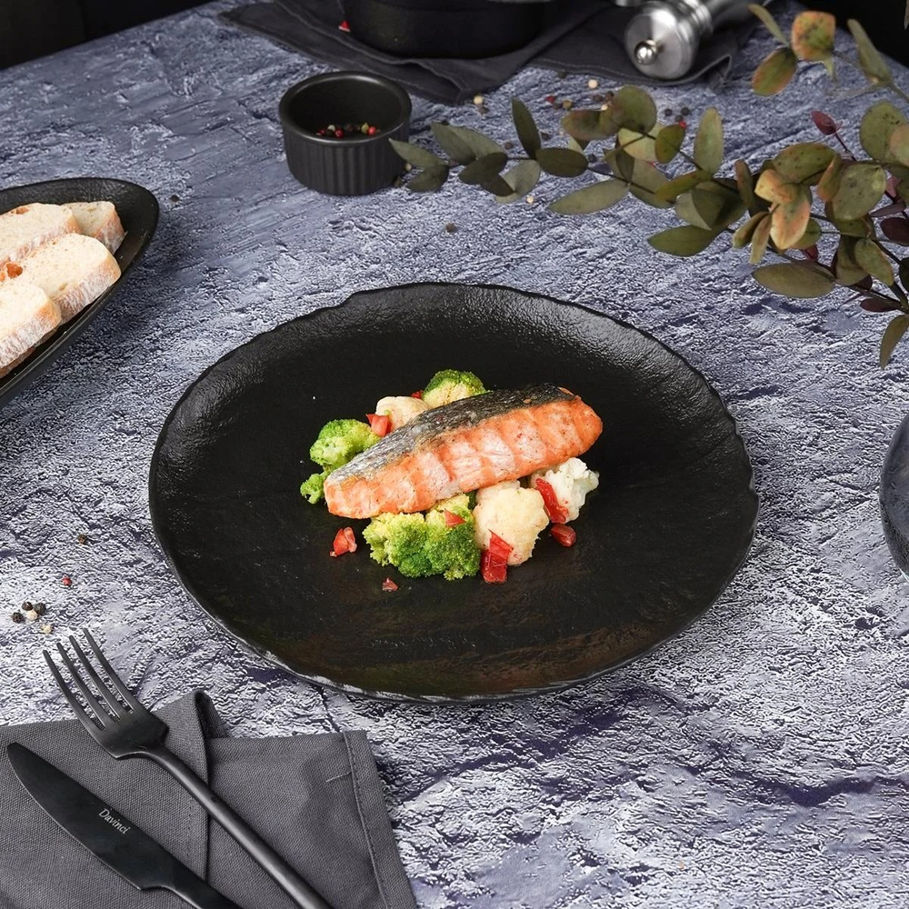 Тарелка Black Star 26 см