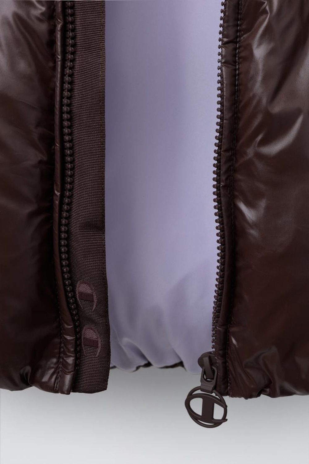 ZARA X CHAMPION ® СТЕГАНАЯ КУРТКА С ВЫШИВКОЙ, КОРИЧНЕВЫЙ