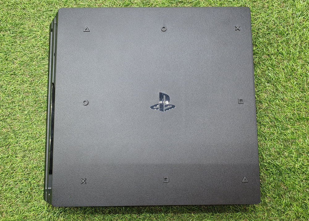 Игровая приставка Sony PlayStation 4 Pro 1000 ГБ HDD