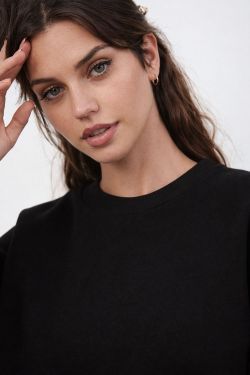 Утепленный свитшот черного цвета