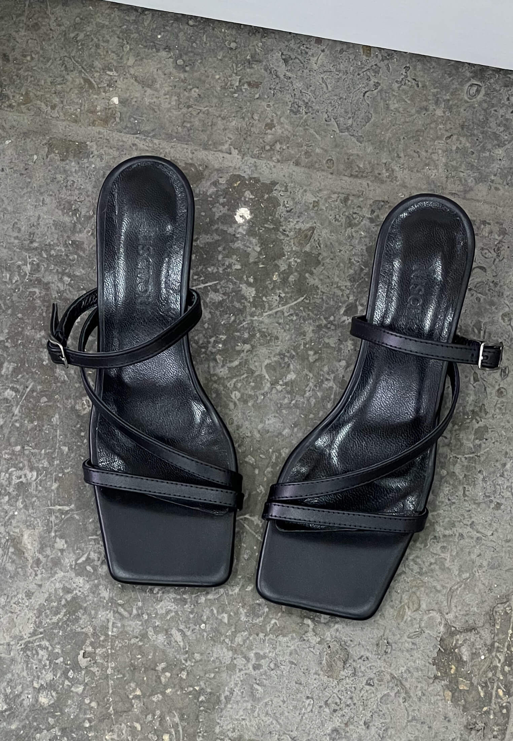 Босоножки // Nata // Black