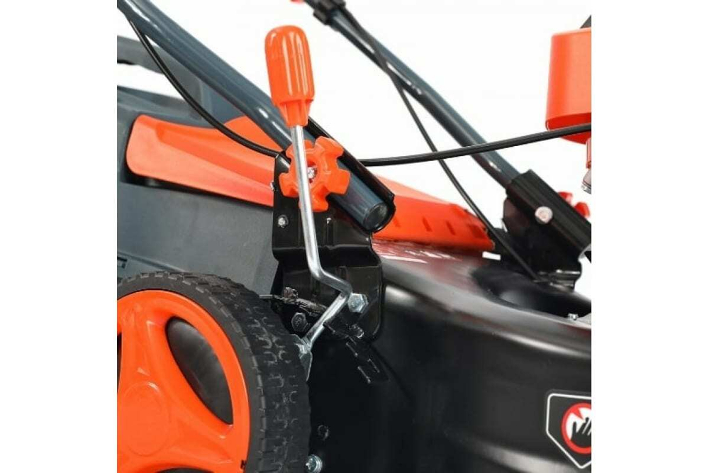 Бензиновая газонокосилка PATRIOT PT 42LS 512109004