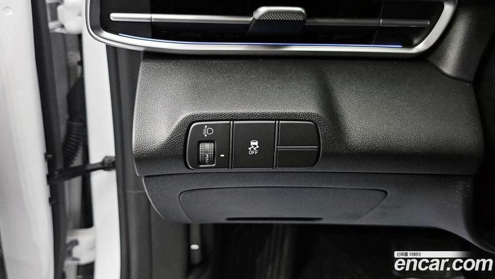 Hyundai The New Avante (CN7) 1.6 (11.2023)