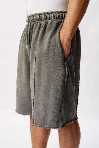 Серый костюм с шортами Votus 2.2