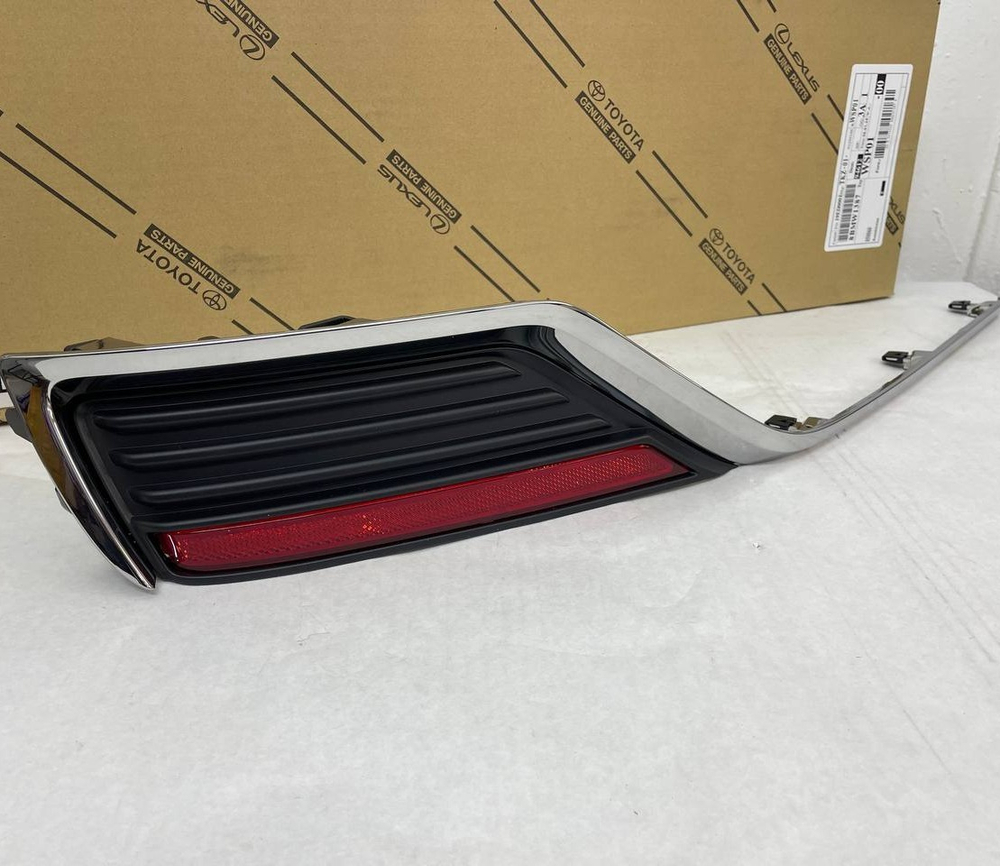 Накладка диффузор бампера с катафотом (RE, RH) AERO 52108-60091 5210860091