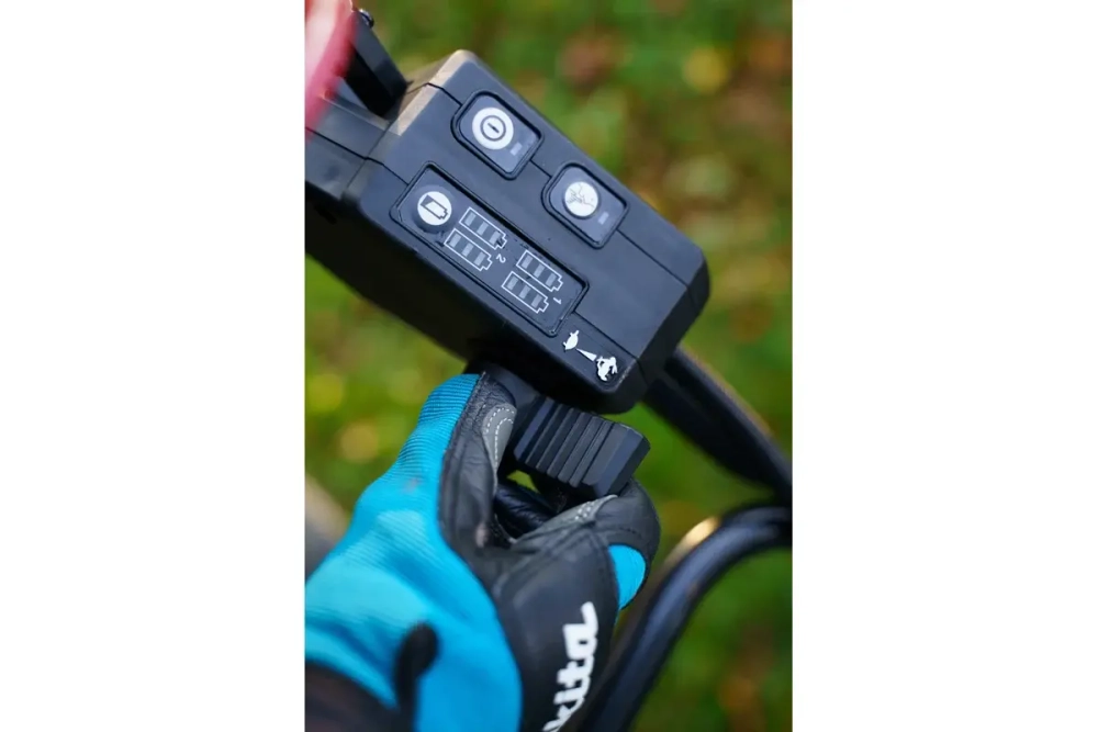 Газонокосилка Makita DLM532Z