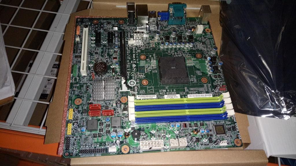 Материнская плата для ПК Lenovo M79 AMD A78 MATX no DPK WIN7 (03T7502), оригинал