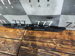 Накладка крышки багажника Toyota Camry (XV70) 17-нв Б/У Оригинал 7681133520