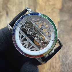 Часы Corum