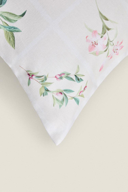 ZARA HOME ЧЕХОЛ ДЛЯ ДЕКОРАТИВНОЙ ПОДУШКИ С ПРИНТОМ «ЦВЕТЫ», ЭКРЮ