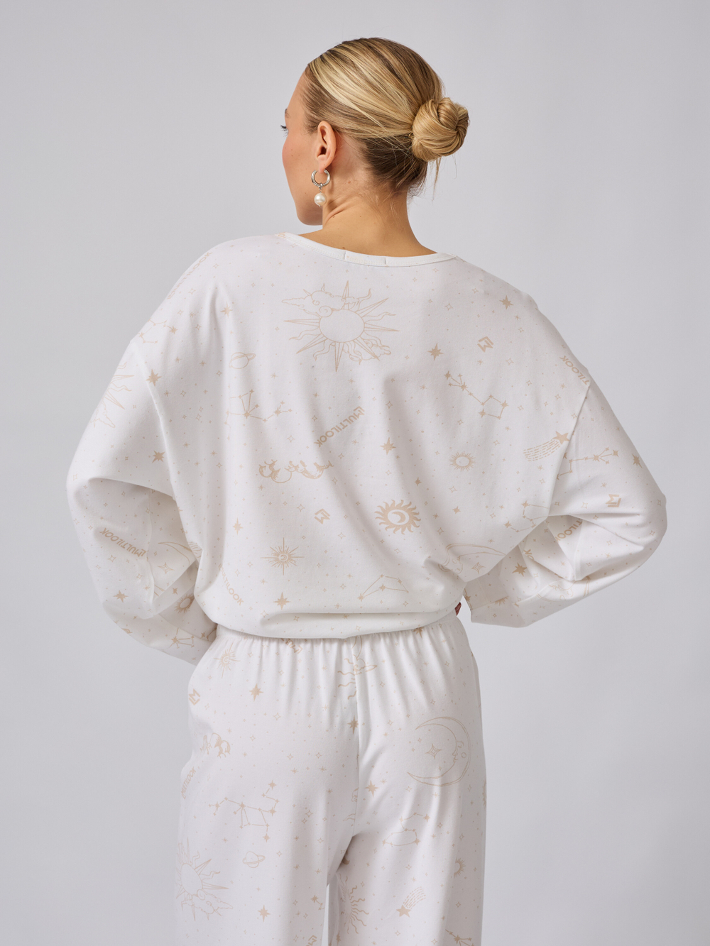 Пижама с брюками и лонгсливом "Зодиак"