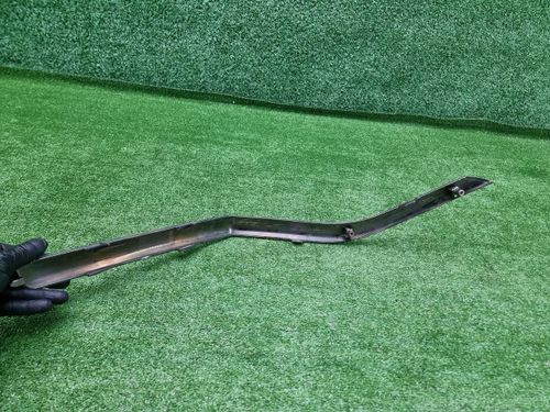 Молдинг бампера правый Hyundai Santa Fe 4 (18-21)