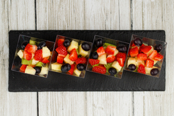 Фруктовый салат в пагоде 70гр.