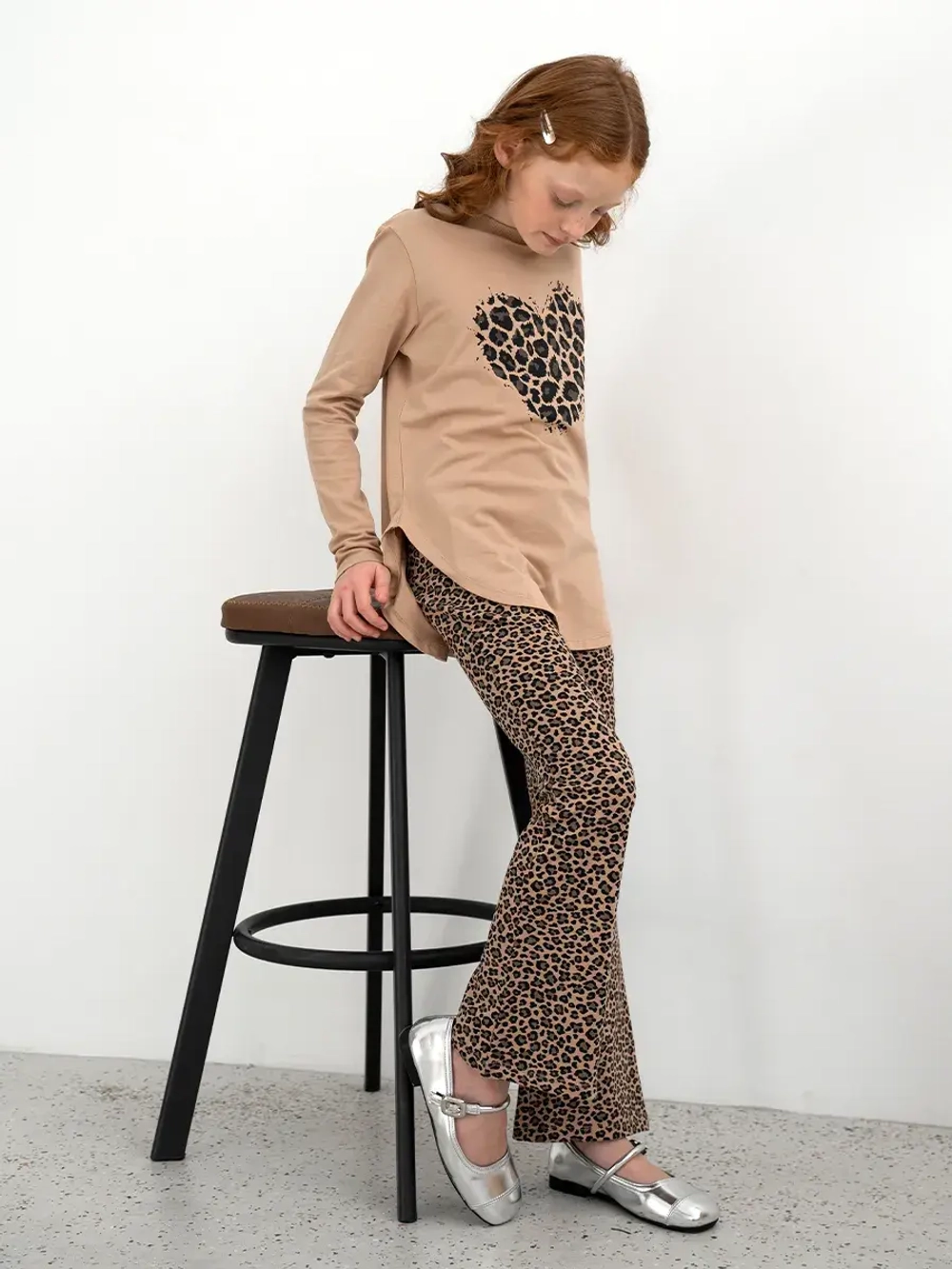 Костюм для девочки с брюками на осень