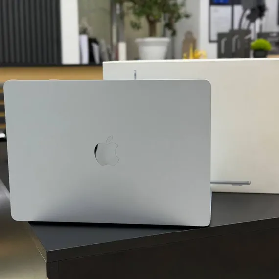 Б/У Ноутбук MacBook Air 13 M5 16/512Gb Sky Blue 100% 13 циклов (MG67V2XC76)