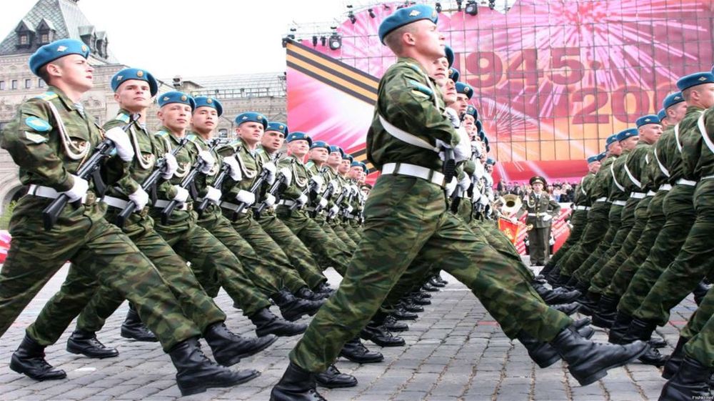 Плакат Обязательная подготовка граждан к военной службе  (ф. А2) — купить по ФГОС | Учебный стандарт