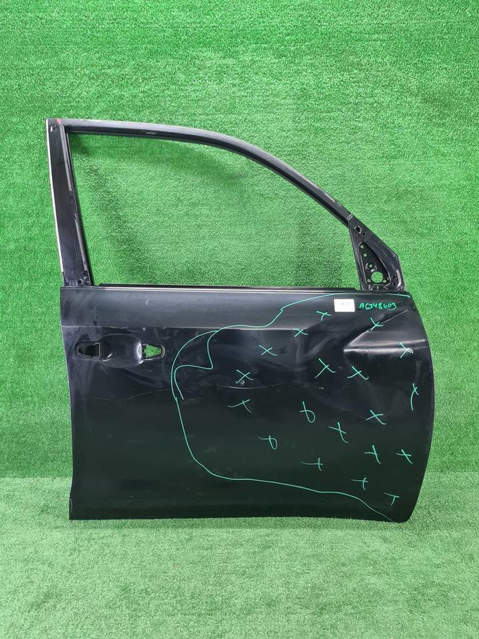 Дверь передняя правая Toyota Land Cruiser 200 (2015-2021)