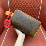 Louis Vuitton Locker Dopp Kit