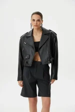 Бермуды Square, Серый