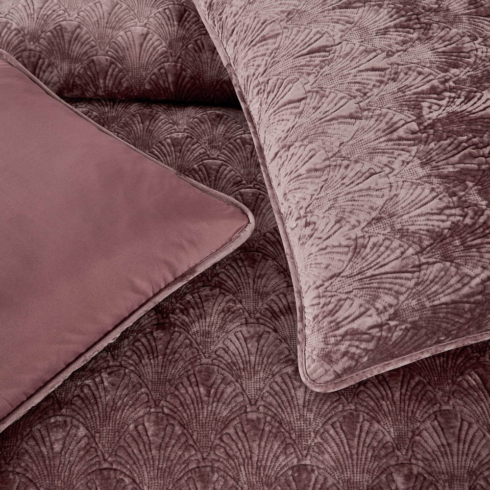 Покрывало 240x260 Sofi De MarkO Розалин пепельно-розовое