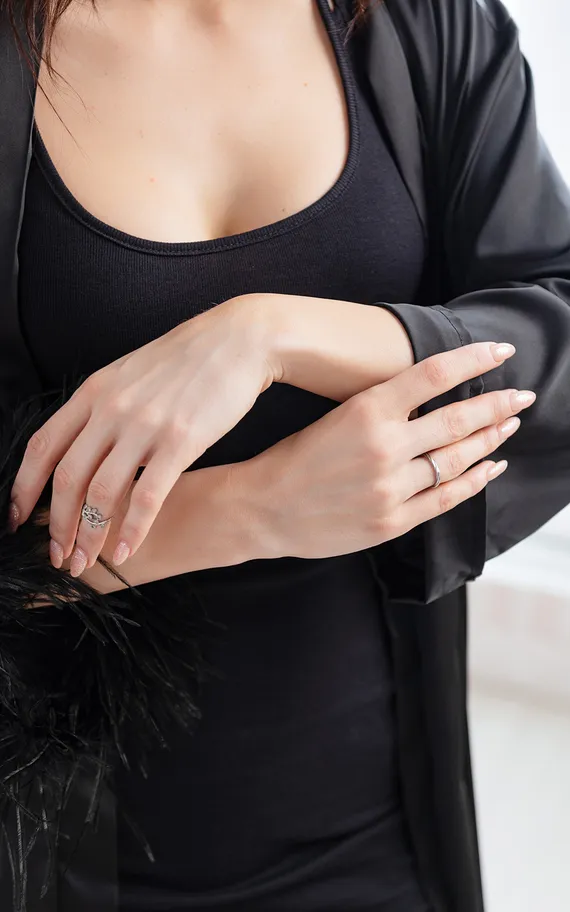 7209 халат-накидка с боа черный