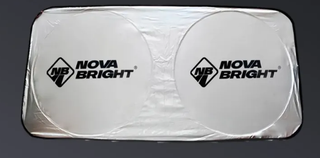 Шторка на лобовое (полиэстер) 670*1420 серебристая "Nova Bright" 49019