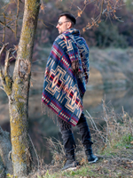 Палантин теплый с орнаментом Навахо