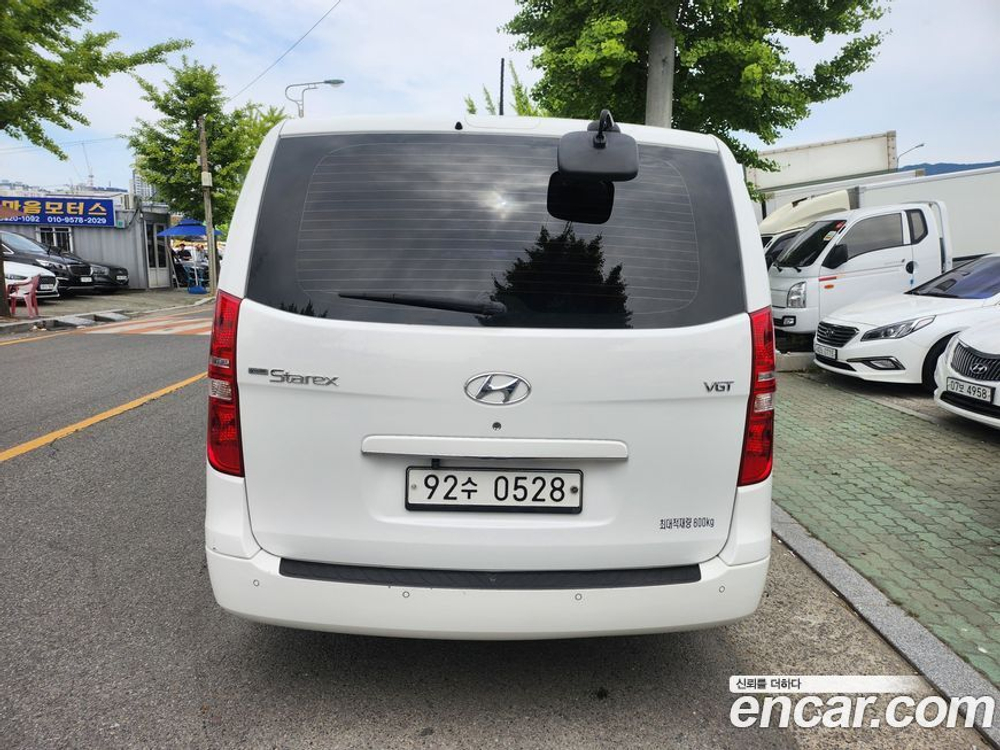 Hyundai The New Grand Starex Van 3-х местный (01.2020)