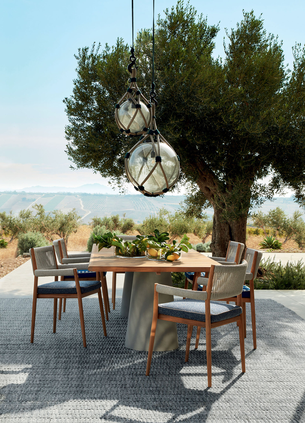 Стол Cassina DINE OUT