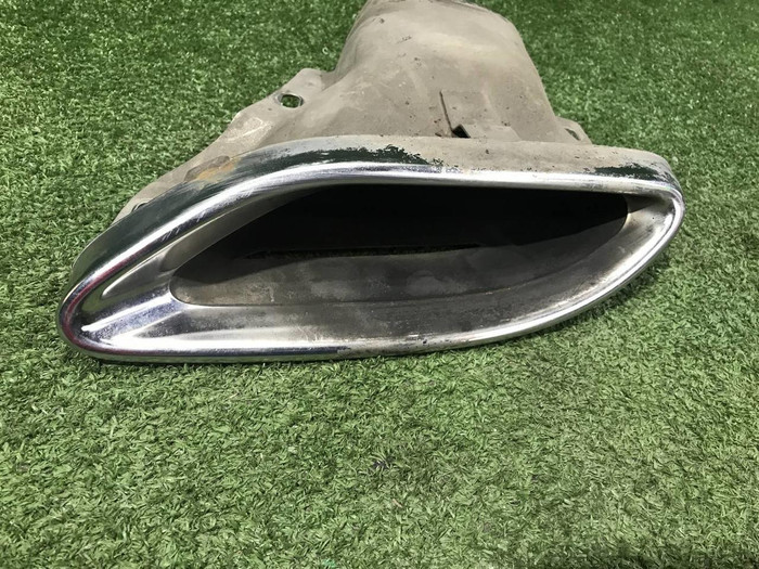 Насадка глушителя левая Mercedes E W213 (2016-2021) AMG