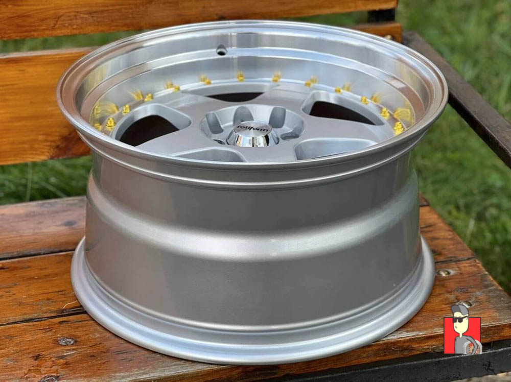 Комплект дисков Rotiform ROC 17x8/9 et20 4x100/4x114.3