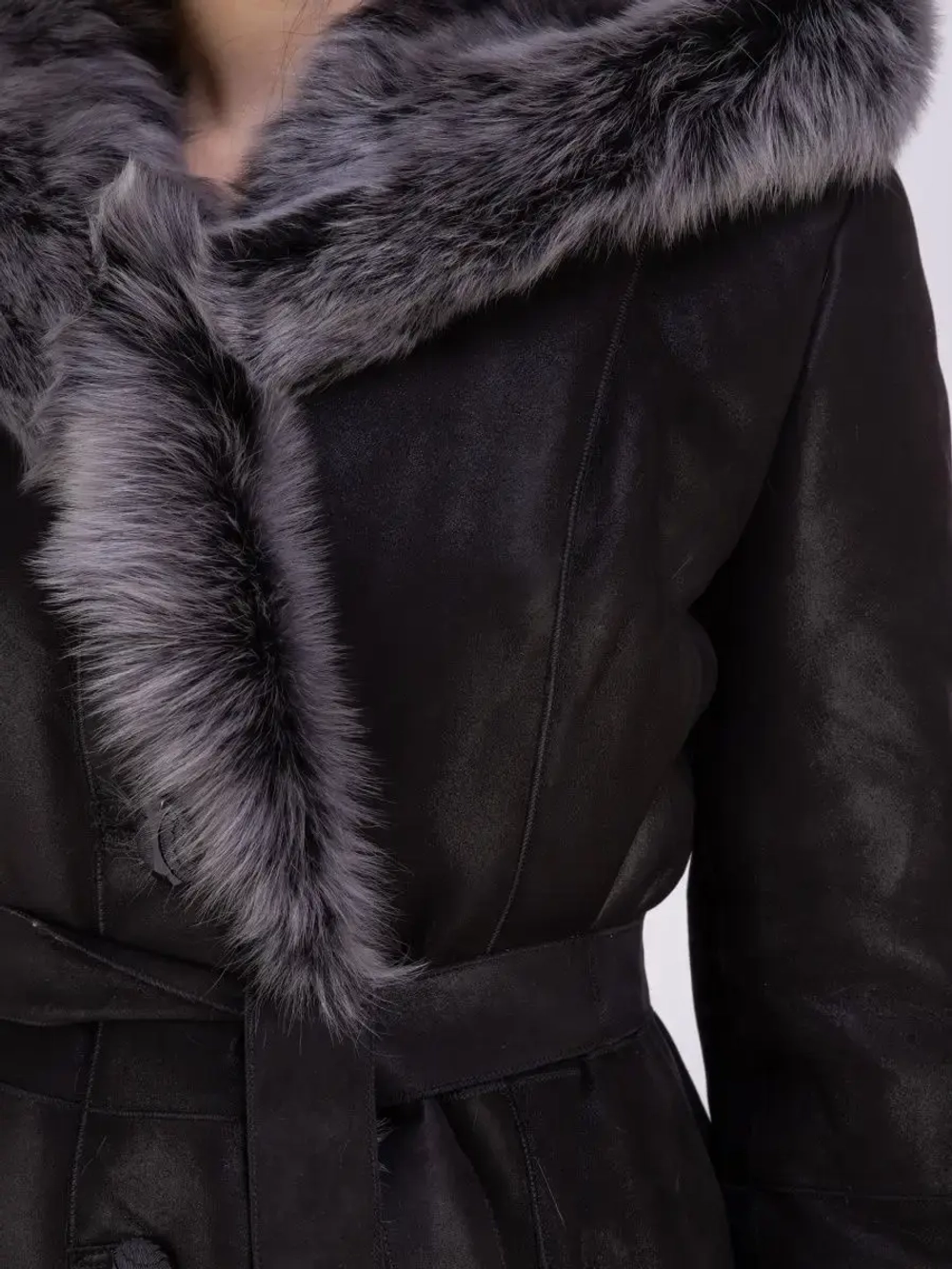 Дубленка зимняя натуральная с капюшоном длинная и теплая