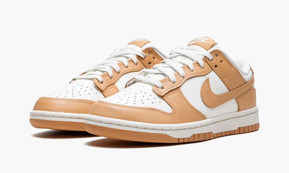 Dunk Low WMNS "Harvest Moon"
