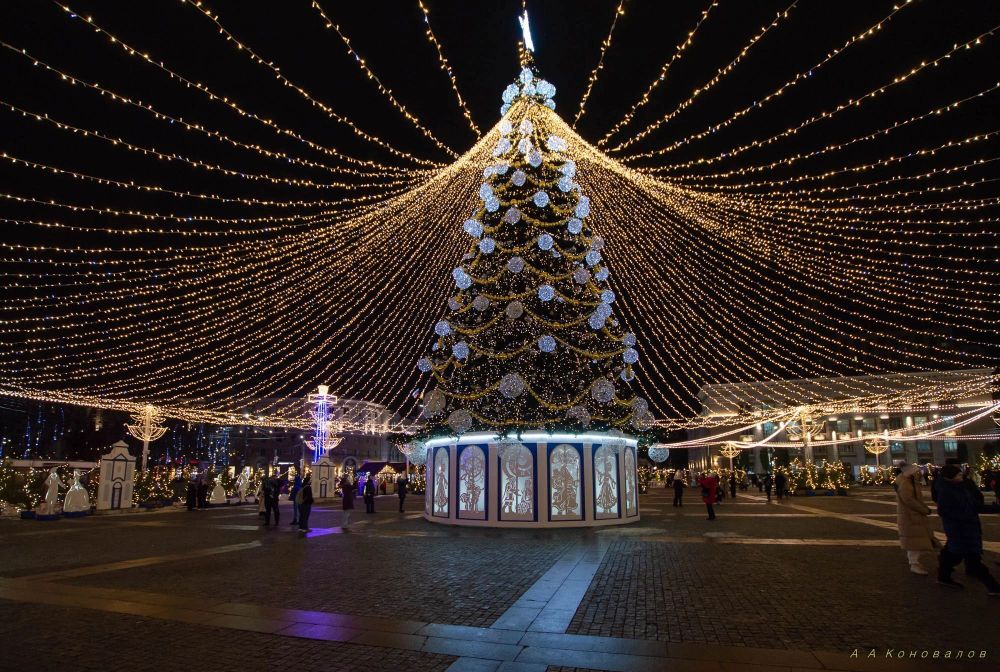 Уличная елка ствольная "Таежная" (пвх) от 11 до 21 м