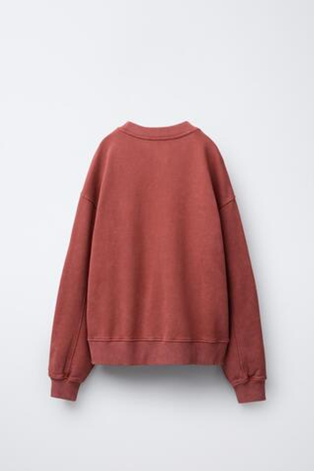 ZARA ТОЛСТОВКА С ПРИНТОМ, КРАСНО-КОРИЧНЕВЫЙ