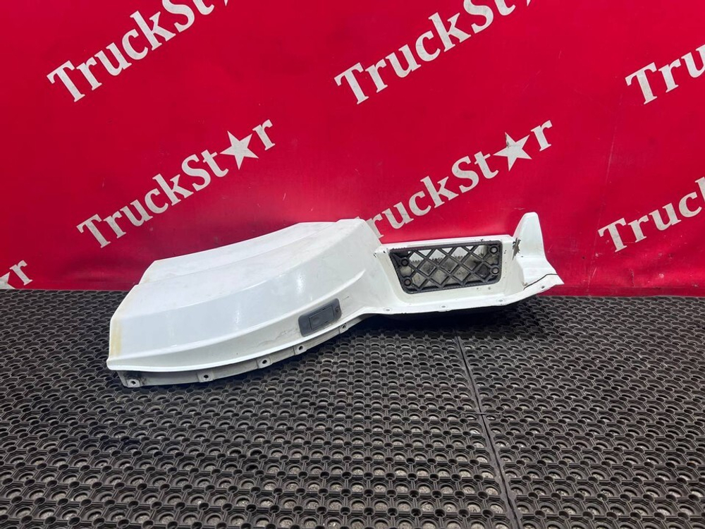 Корпус подножки левый