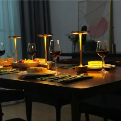 Лампа настольная беспроводная светодиодная