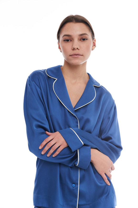 Блуза из тенселя с кантом дымчато-голубая