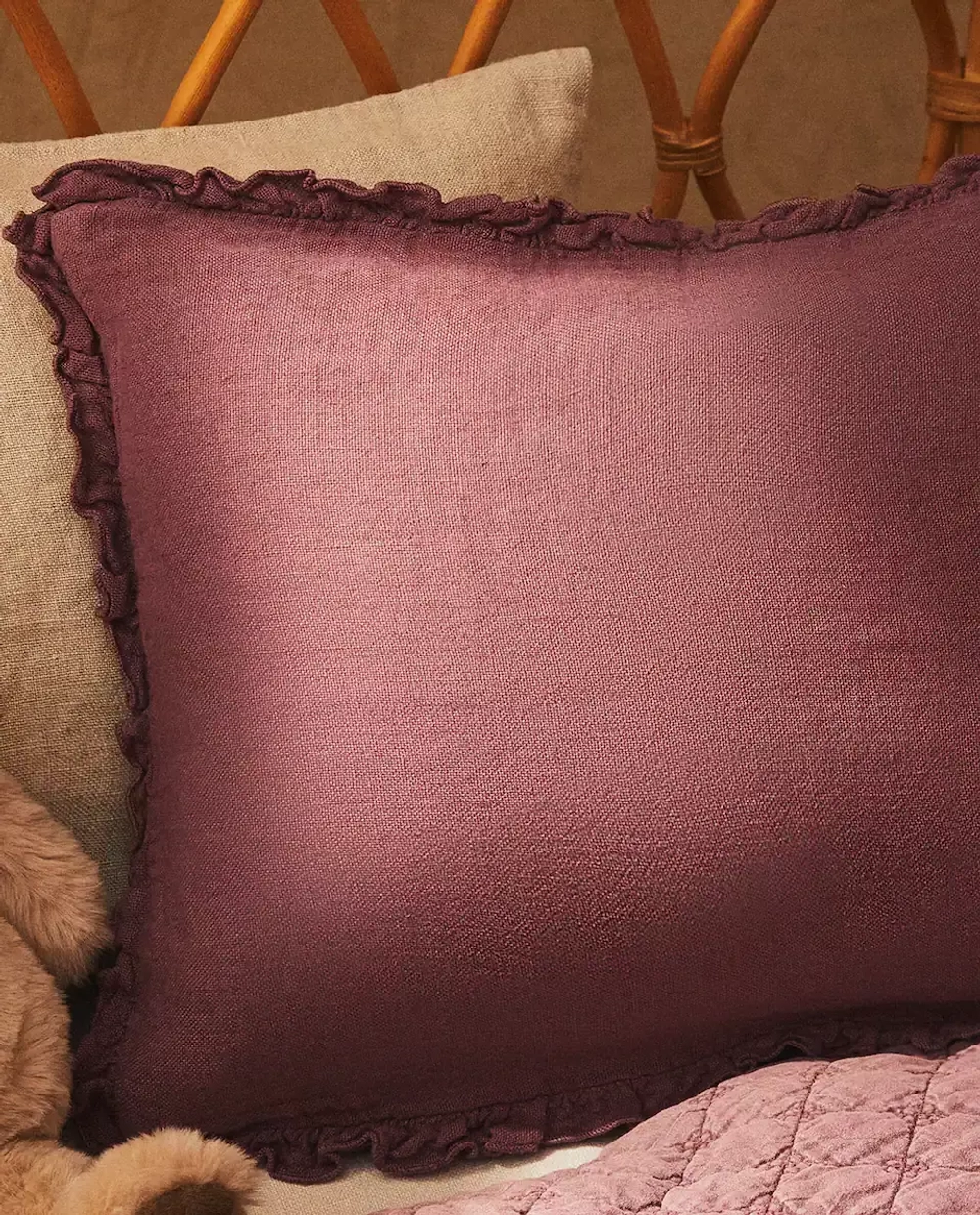 ZARA HOME ЛЬНЯНОЙ ЧЕХОЛ ДЛЯ ДЕКОРАТИВНОЙ ПОДУШКИ, БОРДОВЫЙ