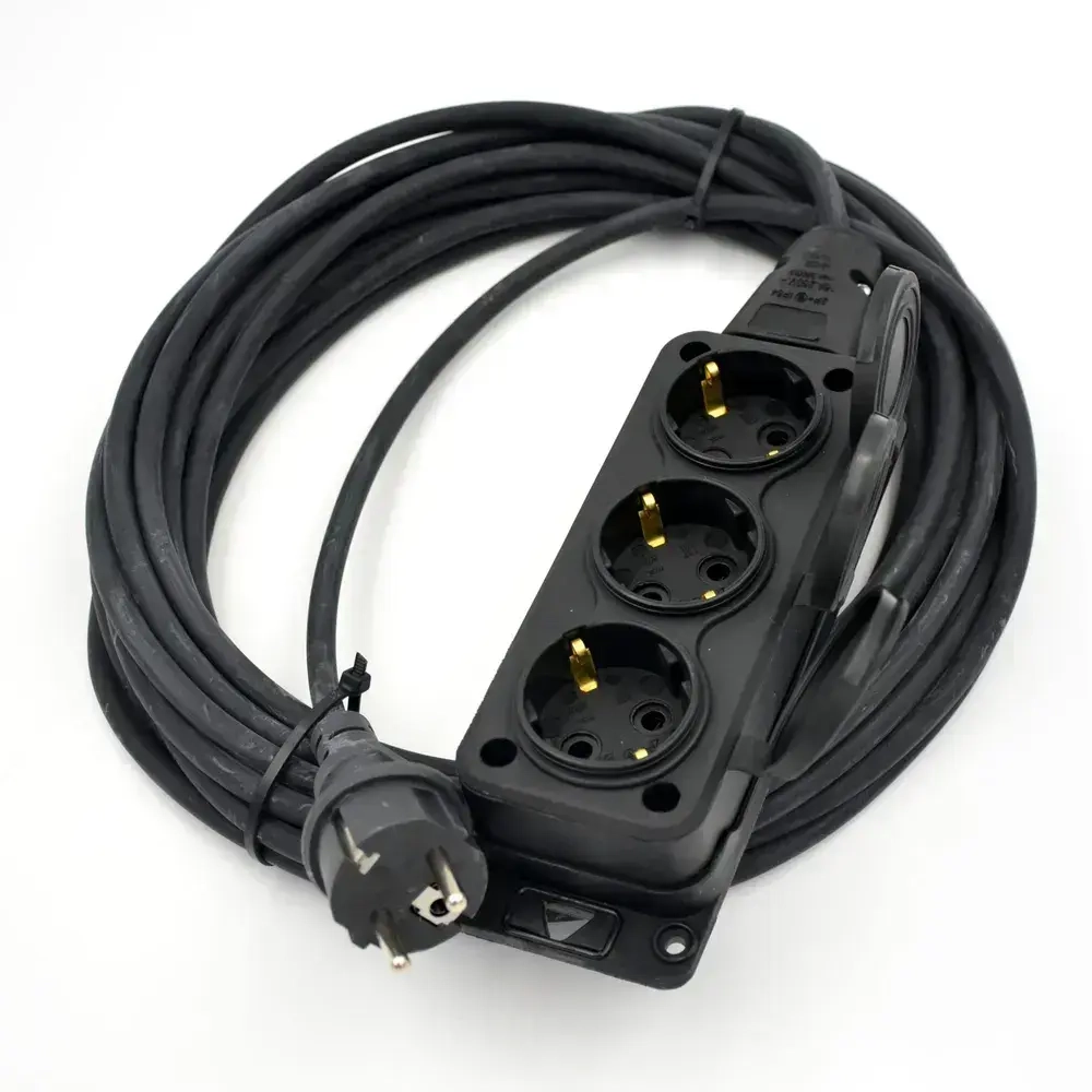 Удлинитель силовой строительный КГТТ 3х1.5 25А, садовый удлинитель 10м, для сварки, газонокосилки и тримера, 3 розетки с крышками, морозостойкий