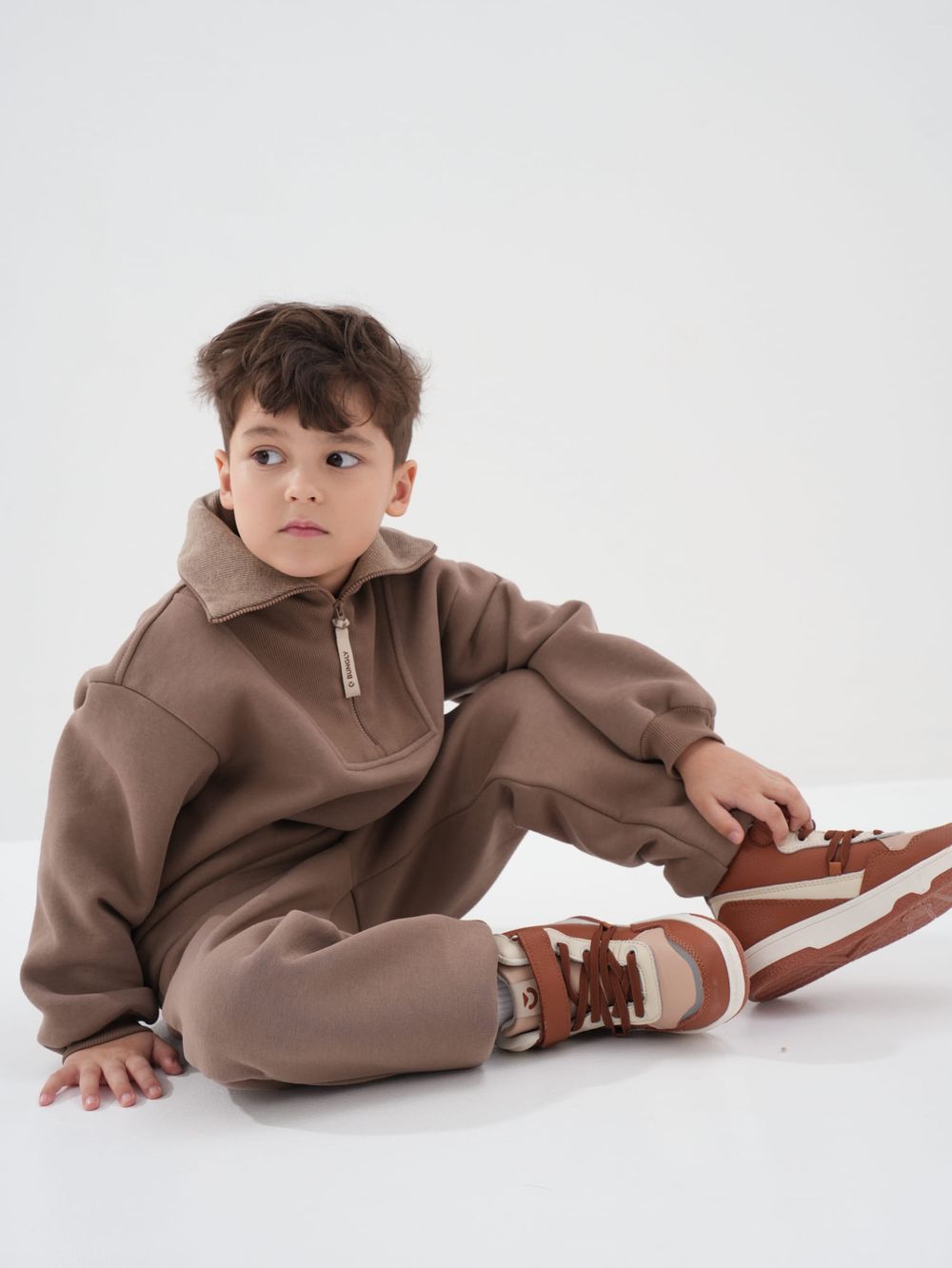 Джоггеры с карманами "Какао" утепленные