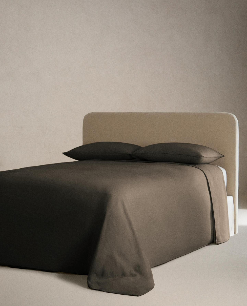 Zara Home - Простыня из постиранного льна (вес 140 гхм2), серо-коричневый, 270x280 см
